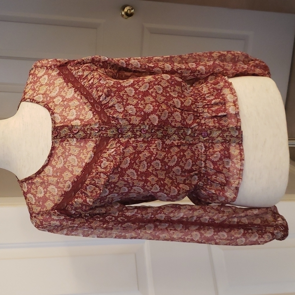 American Eagle Sheer Floral Ruffle Top NWT - Picture 4 of 16